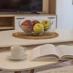 1br Nomad-friendly 15mins Walk To Centre With Designated Workspace Апартамент *