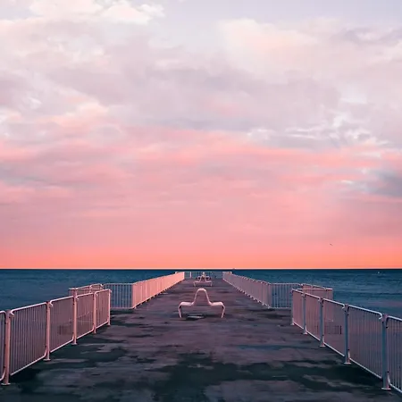 1br 8 Mins To With Designated Workspace