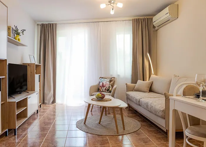 アパート 1br Nomad-friendly 15mins Walk To Centre With Designated Workspace