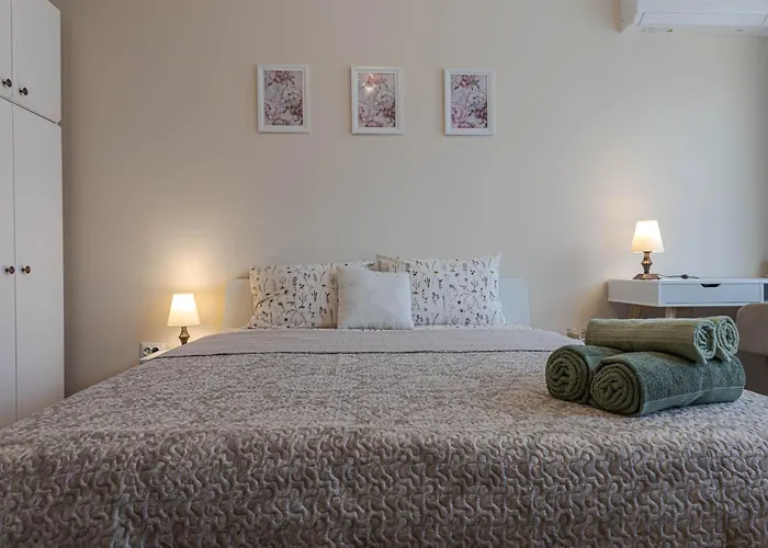 1br Nomad-friendly 15mins Walk To Centre With Designated Workspace アパート *