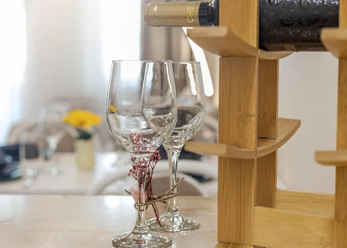 アパート 1br Nomad-friendly 15mins Walk To Centre With Designated Workspace