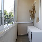 1br Nomad-friendly 15mins Walk To Centre With Designated Workspace Apartament Varna