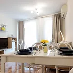 1br Nomad-friendly 15mins Walk To Centre With Designated Workspace Varna