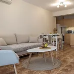 1br Nomad-friendly 15mins Walk To Centre With Designated Workspace *