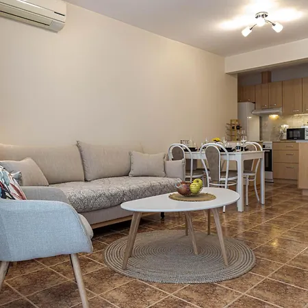 1br Nomad-friendly 15mins Walk To Centre With Designated Workspace * Varna