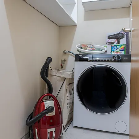 Apartment 1br 8 Mins To With Designated Workspace