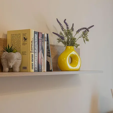 1br 8 Mins To With Designated Workspace *