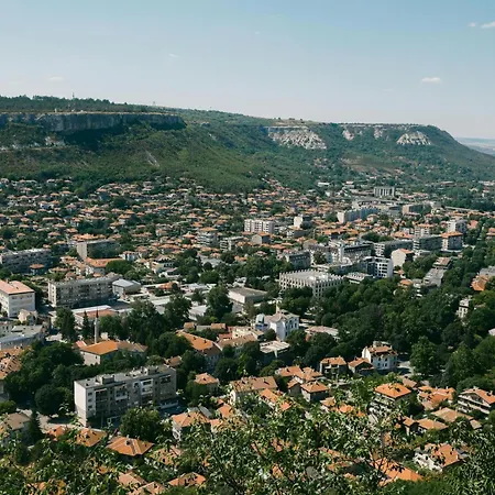 1br 8 Mins To With Designated Workspace Apartment Varna