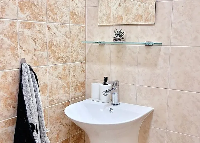 1br 8 Mins To With Designated Workspace Apartamento *