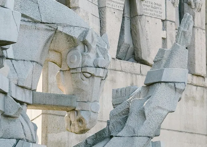 1br 8 Mins To With Designated Workspace Apartamento Varna