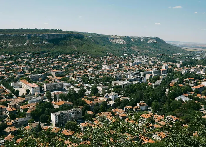 1br 8 Mins To With Designated Workspace Apartamento Varna